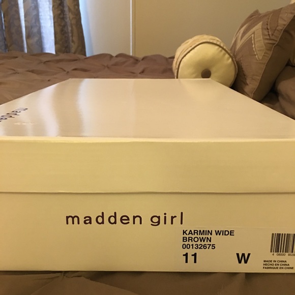 Boot - Picture 2 of 2